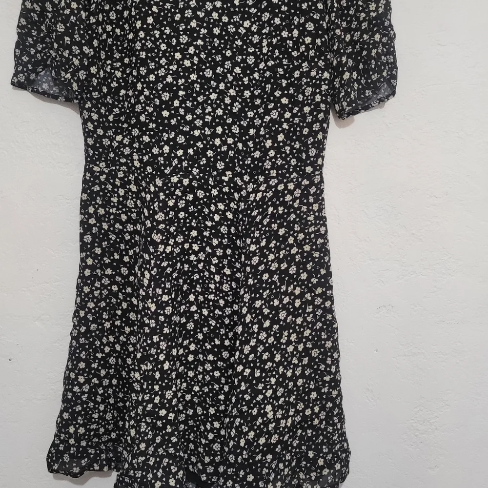 COPY - Reformation dress new - Picture 4 of 11